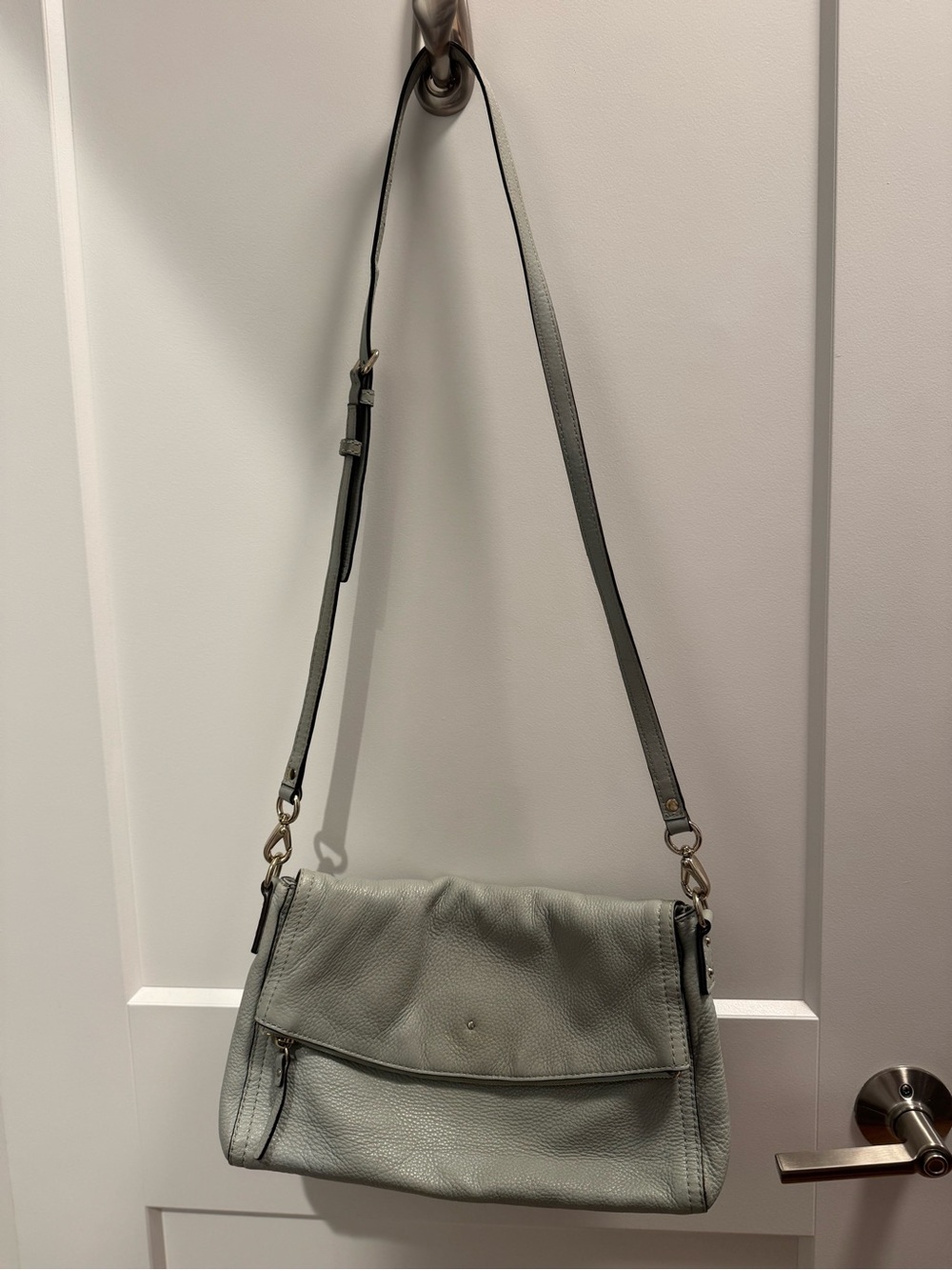 Leather Crossbody Shoulder Bag in Light Gray